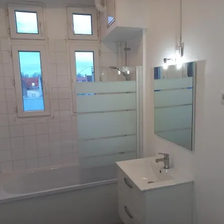 Apartment Appt 11 T3 Cateau Agreable Et Calme Roubaix